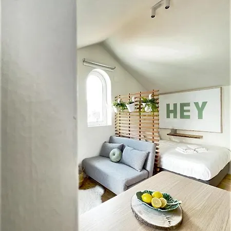 Hey - Free Parking And Smart Tv