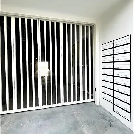 Hey - Free Parking And Smart Tv